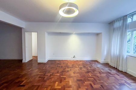 Apartamento para alugar com 150m², 3 quartos e 1 vaga