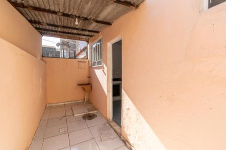 Casa para alugar com 75m², 2 quartos e 1 vaga Casa para alugar com 75m², 2 quartos e 1 vagaÁrea de Serviço