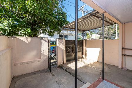 Casa para alugar com 75m², 2 quartos e 1 vaga Casa para alugar com 75m², 2 quartos e 1 vagaGaragem