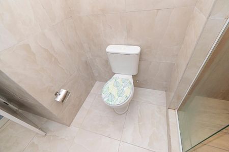Casa para alugar com 75m², 2 quartos e 1 vaga Casa para alugar com 75m², 2 quartos e 1 vagaBanheiro