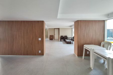 Apartamento à venda com 200m², 4 quartos e 2 vagas Apartamento à venda com 200m², 4 quartos e 2 vagasÁrea comum