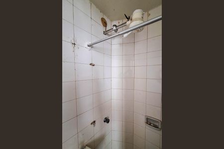 Apartamento à venda com 200m², 4 quartos e 2 vagas Apartamento à venda com 200m², 4 quartos e 2 vagasBanheiro de serviço