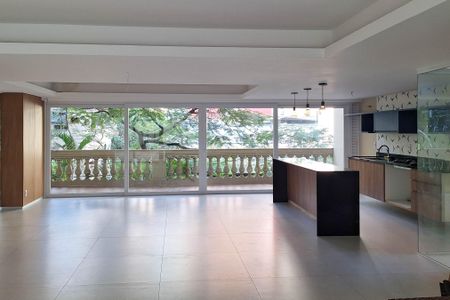 Apartamento à venda com 200m², 4 quartos e 2 vagas Apartamento à venda com 200m², 4 quartos e 2 vagasÁrea comum