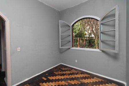 Quarto 2 de casa para alugar com 2 quartos, 80m² em Santo Antônio, Porto Alegre