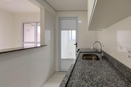 Apartamento para alugar com 45m², 2 quartos e 1 vaga Apartamento para alugar com 45m², 2 quartos e 1 vagaCozinha e área de serviço
