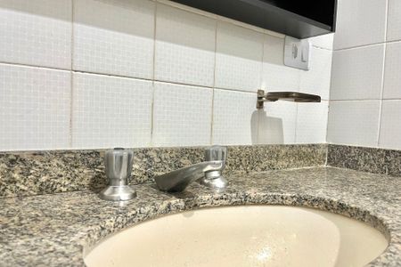 Apartamento para alugar com 90m², 3 quartos e 1 vaga Apartamento para alugar com 90m², 3 quartos e 1 vagaBanheiro