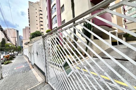 Apartamento para alugar com 90m², 3 quartos e 1 vaga Apartamento para alugar com 90m², 3 quartos e 1 vagaFachada