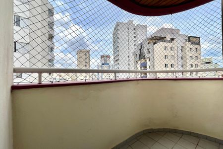 Apartamento para alugar com 90m², 3 quartos e 1 vaga Apartamento para alugar com 90m², 3 quartos e 1 vagaVaranda do Quarto 1