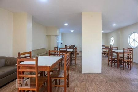 Apartamento à venda com 60m², 2 quartos e sem vagaÁrea comum - Salão de festas