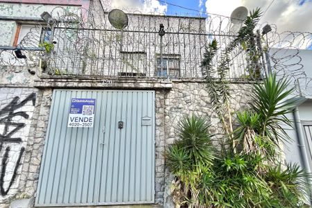 Fachada de casa à venda com 3 quartos, 140m² em Planalto Paulista, São Paulo