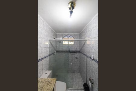 Casa para alugar com 230m², 2 quartos e 3 vagas Casa para alugar com 230m², 2 quartos e 3 vagasBanheiro do Quarto 1