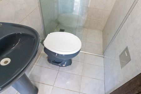 Casa para alugar com 230m², 2 quartos e 3 vagas Casa para alugar com 230m², 2 quartos e 3 vagasBanheiro de serviço