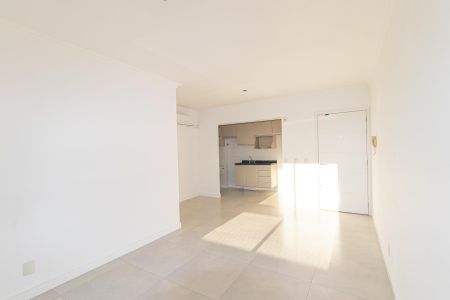 Sala de apartamento à venda com 2 quartos, 121m² em Marechal Rondon, Canoas