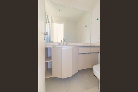 Apartamento à venda com 121m², 2 quartos e 2 vagas Apartamento à venda com 121m², 2 quartos e 2 vagasBanheiro social