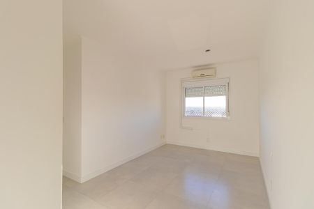 Apartamento à venda com 121m², 2 quartos e 2 vagas Apartamento à venda com 121m², 2 quartos e 2 vagasSuíte