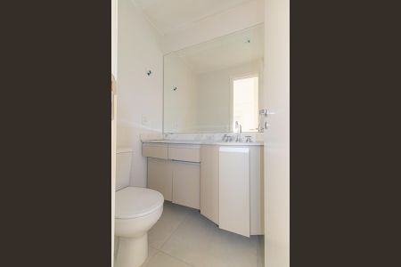 Apartamento à venda com 121m², 2 quartos e 2 vagas Apartamento à venda com 121m², 2 quartos e 2 vagasBanheiro da suíte
