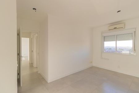Apartamento à venda com 121m², 2 quartos e 2 vagas Apartamento à venda com 121m², 2 quartos e 2 vagasSuíte