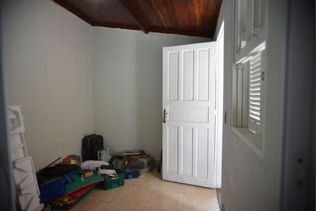 Casa à venda com 95m², 2 quartos e 1 vagaEdícula