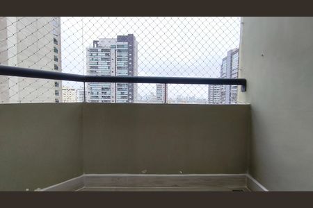 Studio para alugar com 34m², 1 quarto e 2 vagas Studio para alugar com 34m², 1 quarto e 2 vagasVaranda