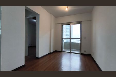 Sala de kitnet/studio para alugar com 1 quarto, 34m² em Liberdade, São Paulo