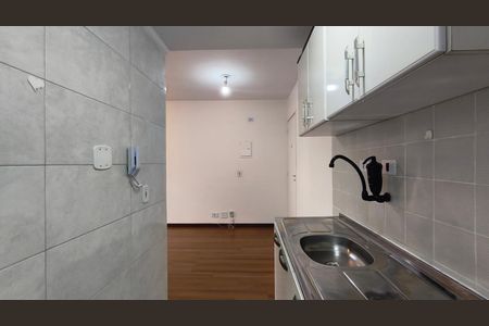 Studio para alugar com 34m², 1 quarto e 2 vagas Studio para alugar com 34m², 1 quarto e 2 vagasCozinha e Área de Serviço