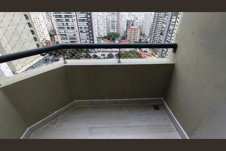 Studio para alugar com 34m², 1 quarto e 2 vagas Studio para alugar com 34m², 1 quarto e 2 vagasVaranda