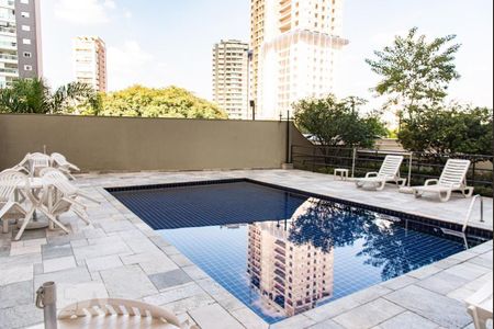 Studio para alugar com 34m², 1 quarto e 2 vagas Studio para alugar com 34m², 1 quarto e 2 vagasPiscina