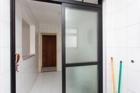 Apartamento para alugar com 56m², 2 quartos e 1 vagaÁrea de Serviço