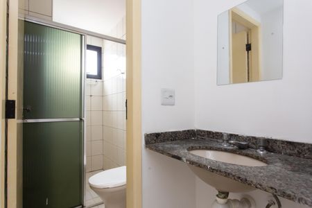 Apartamento para alugar com 56m², 2 quartos e 1 vagaBanheiro 2