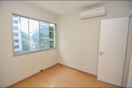 Apartamento para alugar com 86m², 2 quartos e 1 vaga Apartamento para alugar com 86m², 2 quartos e 1 vagaQuarto