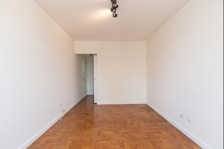 Studio para alugar com 28m², 1 quarto e 1 vaga Studio para alugar com 28m², 1 quarto e 1 vagaSala/Quarto