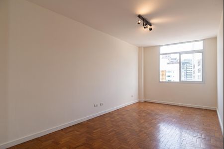 Sala/Quarto de kitnet/studio para alugar com 1 quarto, 28m² em Consolação, São Paulo