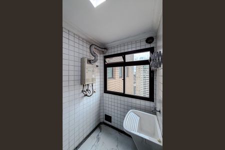 Apartamento à venda com 164m², 3 quartos e 3 vagas Apartamento à venda com 164m², 3 quartos e 3 vagasÁrea de Serviço