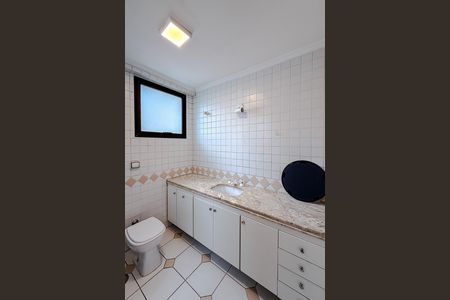 Apartamento à venda com 164m², 3 quartos e 3 vagas Apartamento à venda com 164m², 3 quartos e 3 vagasBanheiro da Suíte