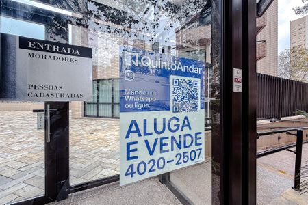 Apartamento à venda com 164m², 3 quartos e 3 vagas Apartamento à venda com 164m², 3 quartos e 3 vagasPlaquinha