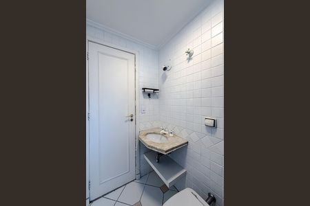 Apartamento à venda com 164m², 3 quartos e 3 vagas Apartamento à venda com 164m², 3 quartos e 3 vagasBanheiro de serviço