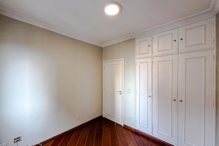 Apartamento à venda com 164m², 3 quartos e 3 vagas Apartamento à venda com 164m², 3 quartos e 3 vagasQuarto 1