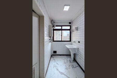 Apartamento à venda com 164m², 3 quartos e 3 vagas Apartamento à venda com 164m², 3 quartos e 3 vagasÁrea de Serviço
