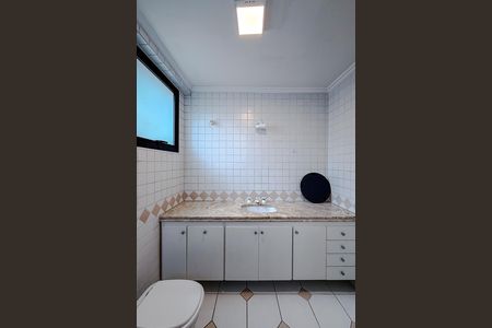 Apartamento à venda com 164m², 3 quartos e 3 vagas Apartamento à venda com 164m², 3 quartos e 3 vagasBanheiro da Suíte