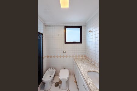 Apartamento à venda com 164m², 3 quartos e 3 vagas Apartamento à venda com 164m², 3 quartos e 3 vagasBanheiro da Suíte