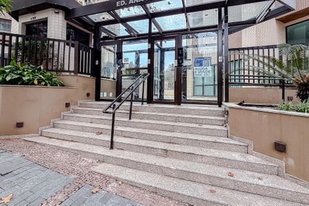 Apartamento à venda com 164m², 3 quartos e 3 vagas Apartamento à venda com 164m², 3 quartos e 3 vagasFachada - Plaquinha