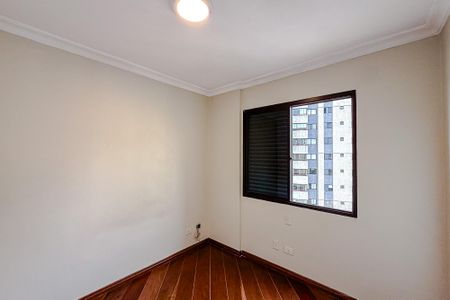 Apartamento à venda com 164m², 3 quartos e 3 vagas Apartamento à venda com 164m², 3 quartos e 3 vagasQuarto 1