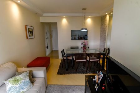Apartamento à venda com 70m², 3 quartos e 2 vagasSala