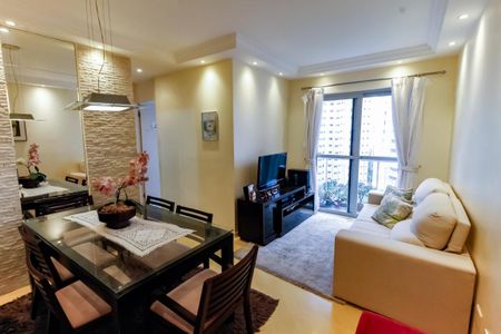 Apartamento à venda com 70m², 3 quartos e 2 vagas Apartamento à venda com 70m², 3 quartos e 2 vagasSala