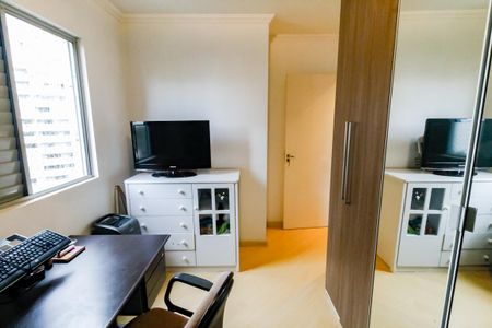 Apartamento à venda com 70m², 3 quartos e 2 vagas Apartamento à venda com 70m², 3 quartos e 2 vagasQuarto 2