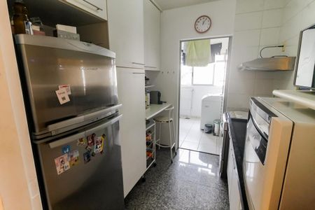 Apartamento à venda com 70m², 3 quartos e 2 vagasCozinha - Armários