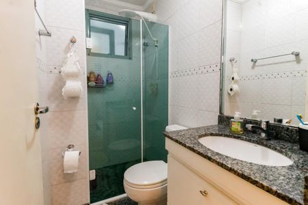 Apartamento à venda com 70m², 3 quartos e 2 vagas Apartamento à venda com 70m², 3 quartos e 2 vagasBanheiro Corredor