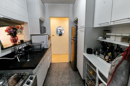 Apartamento à venda com 70m², 3 quartos e 2 vagas Apartamento à venda com 70m², 3 quartos e 2 vagasCozinha