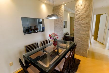 Apartamento à venda com 70m², 3 quartos e 2 vagasDetalhe Sala