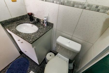 Apartamento à venda com 70m², 3 quartos e 2 vagas Apartamento à venda com 70m², 3 quartos e 2 vagasBanheiro da Suíte